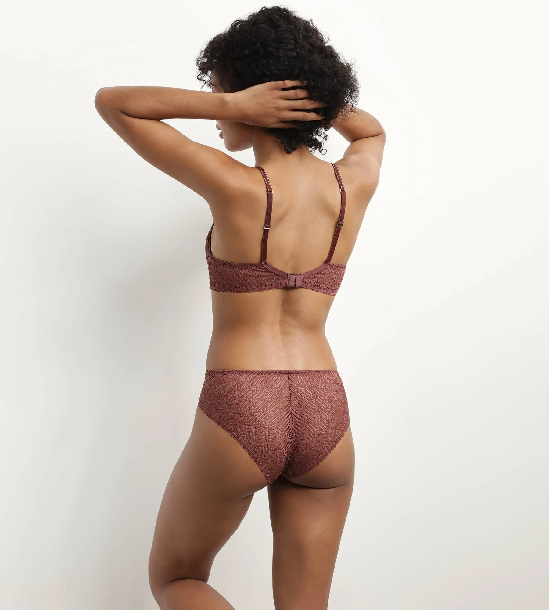 Soutien-gorge emboitant armatures dentelle graphique Cacao Mod de Dim