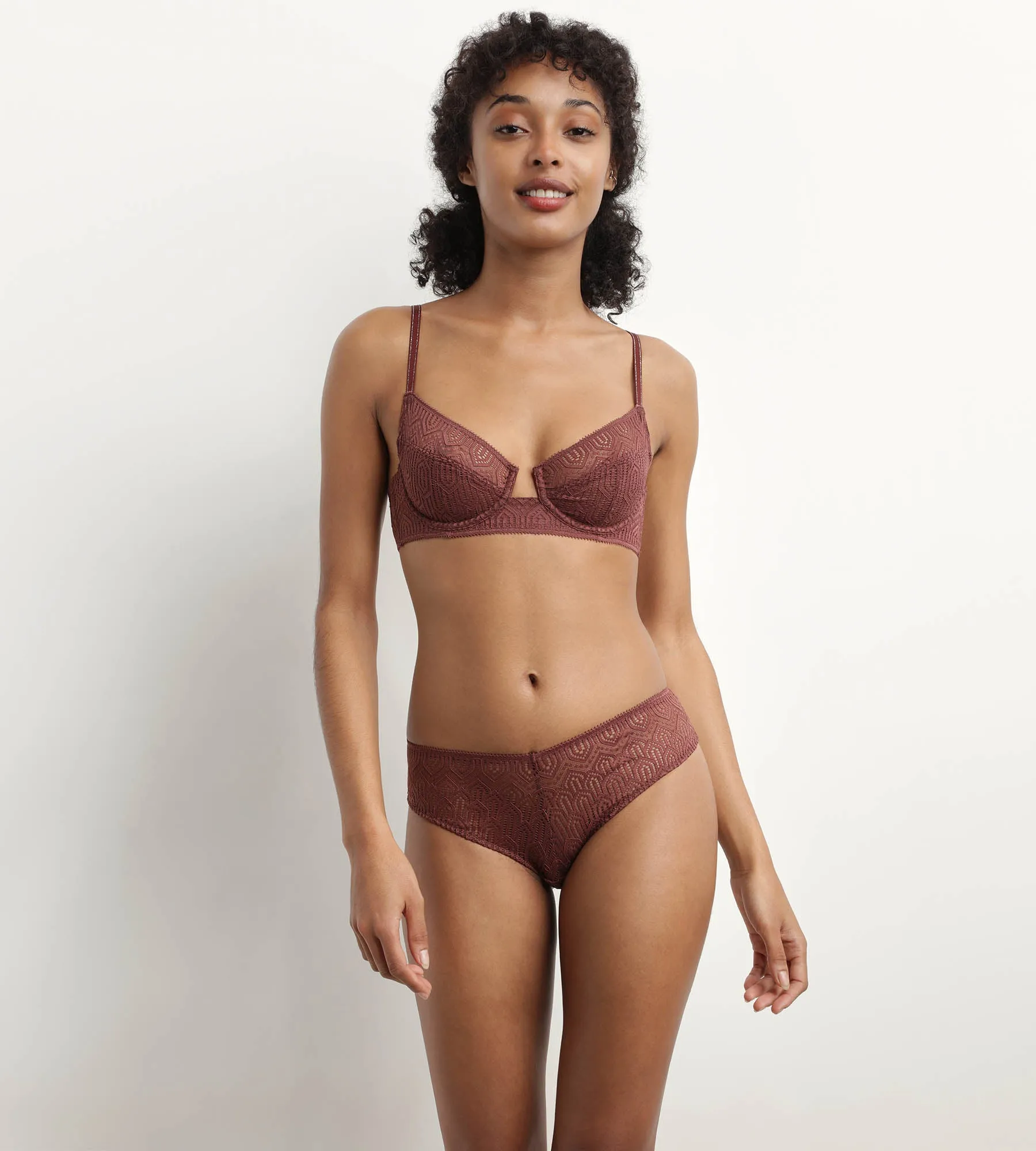 Soutien-gorge emboitant armatures dentelle graphique Cacao Mod de Dim